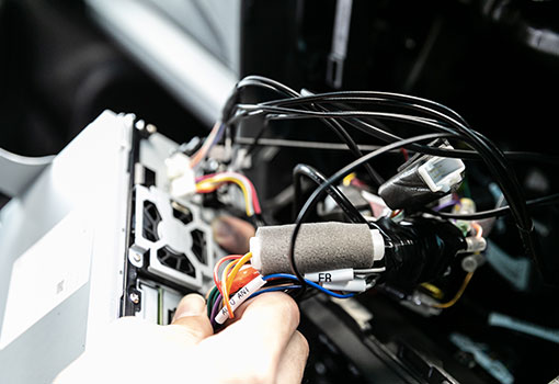 各種電装部品の持込取り付けもお任せ下さい！